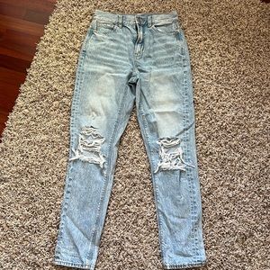 Light wash American eagle jeans